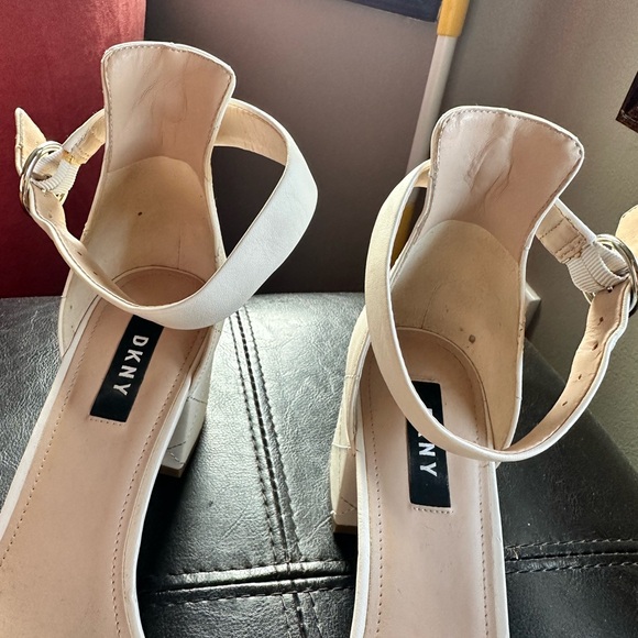 Leather upper. - Picture 5 of 5